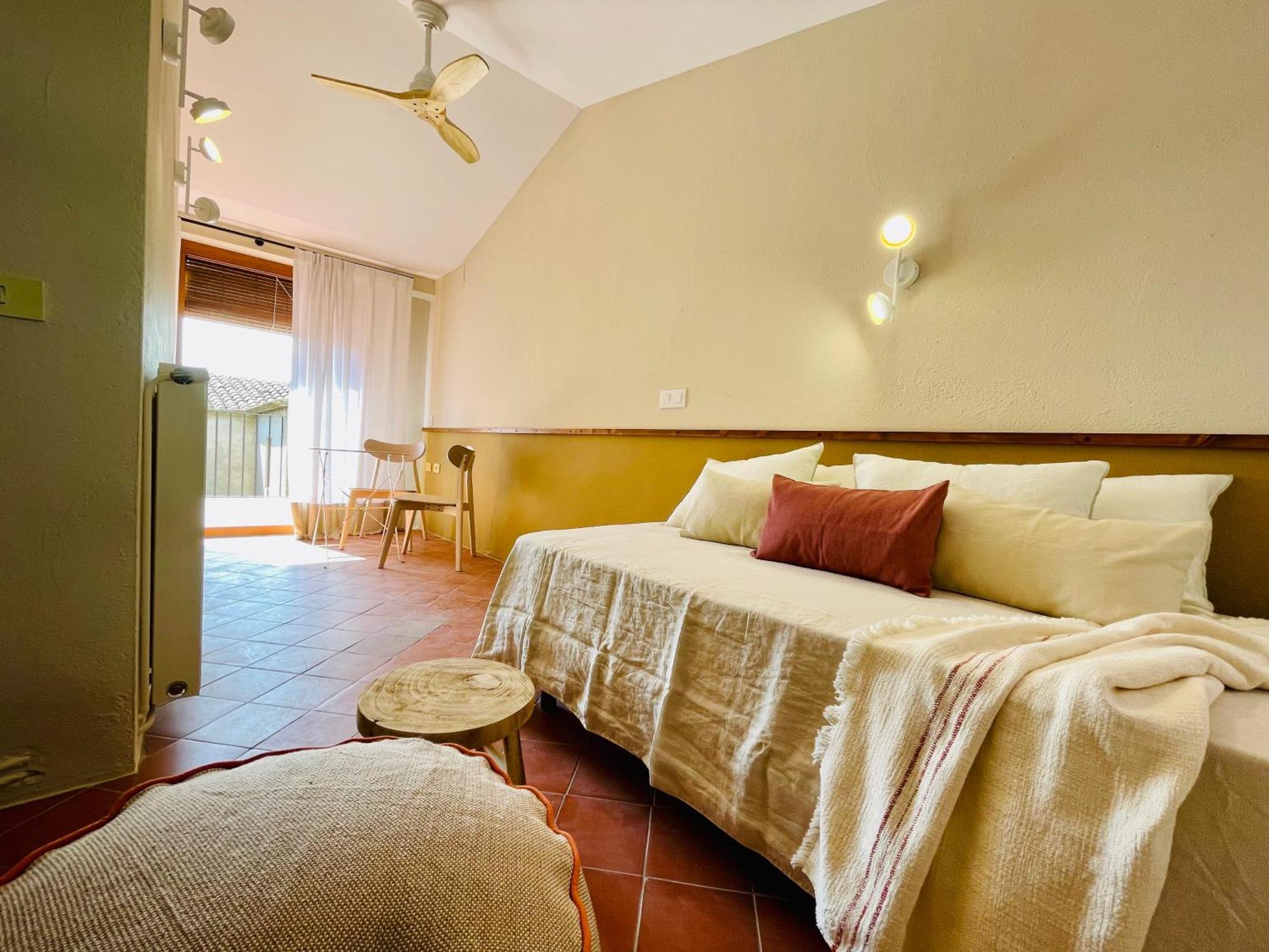 קסטלו דה אמפוריאס Apartaments Can Gibert מראה חיצוני תמונה