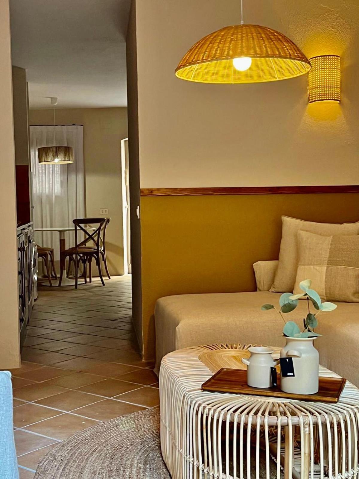 קסטלו דה אמפוריאס Apartaments Can Gibert מראה חיצוני תמונה
