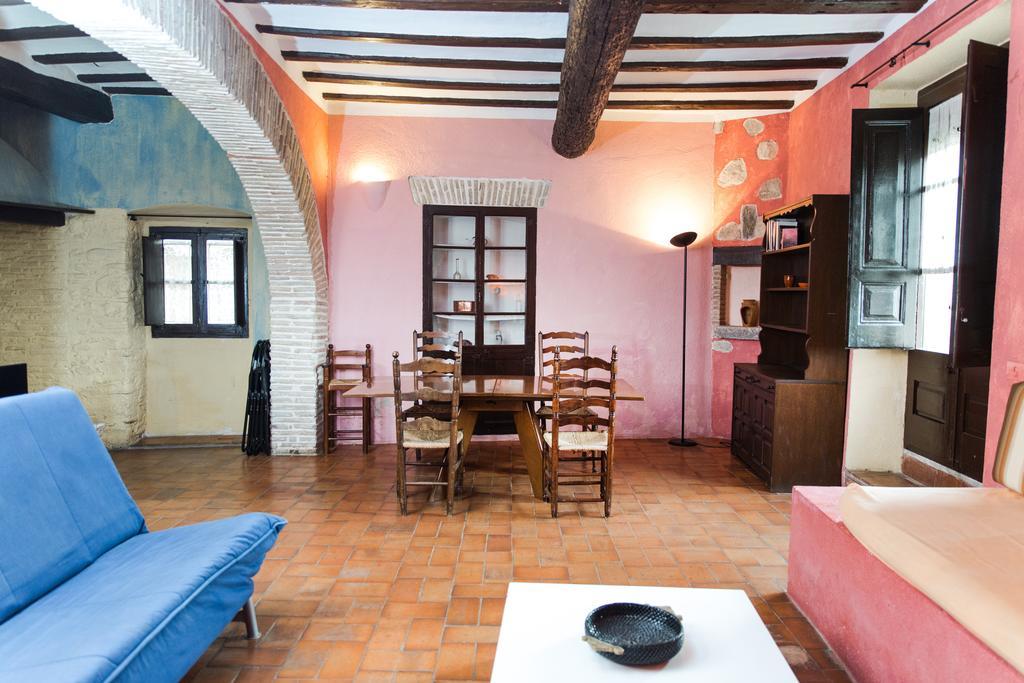 קסטלו דה אמפוריאס Apartaments Can Gibert מראה חיצוני תמונה