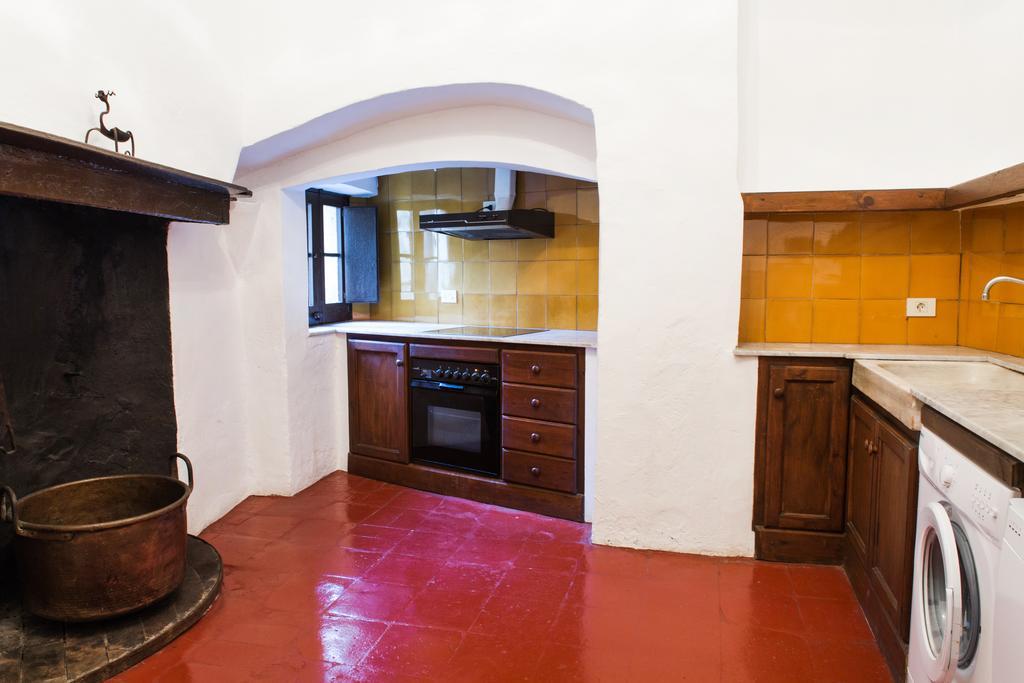 קסטלו דה אמפוריאס Apartaments Can Gibert מראה חיצוני תמונה