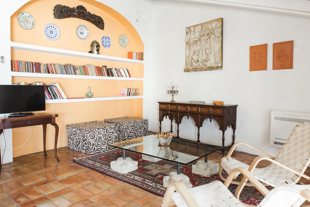 קסטלו דה אמפוריאס Apartaments Can Gibert מראה חיצוני תמונה