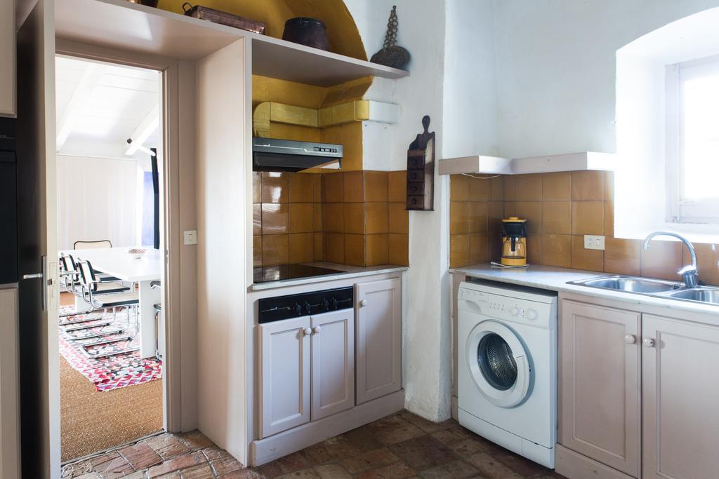 קסטלו דה אמפוריאס Apartaments Can Gibert מראה חיצוני תמונה